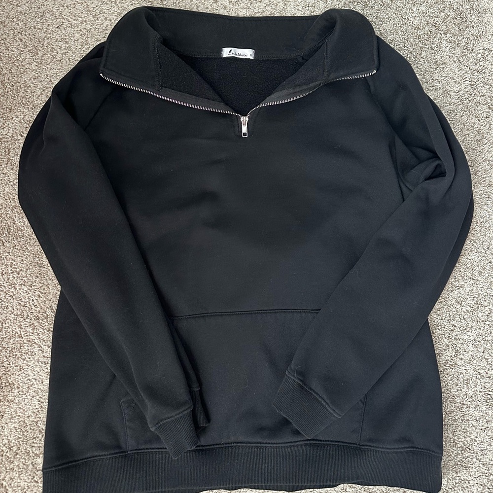 Women’s Black sweatshirt